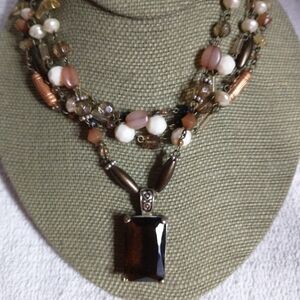 Sp Avon brown beaded crystal necklace